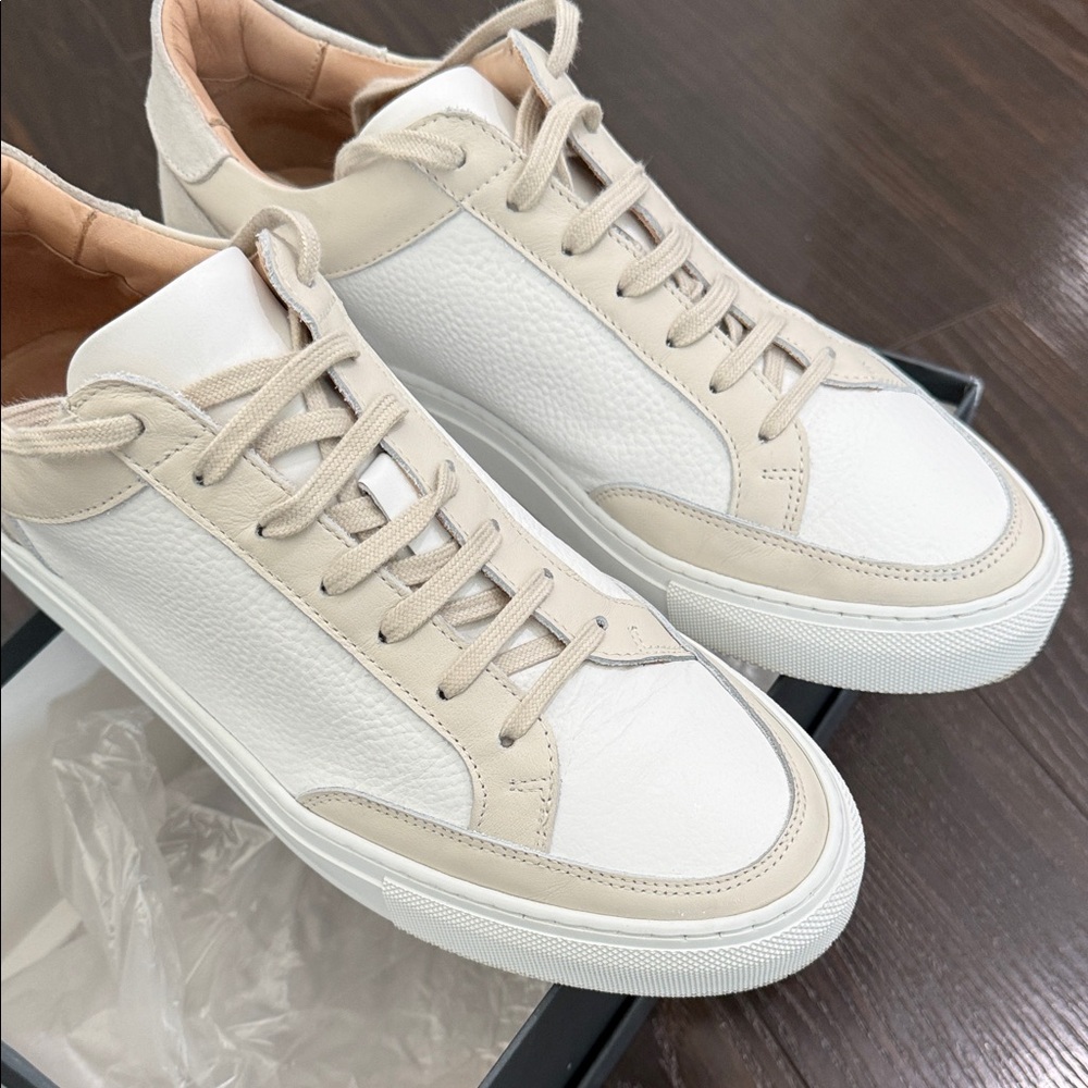 Suitsupply White and Beige Low-Top Leather Sneakers - Picture 6 of 11